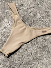 Load image into Gallery viewer, Ruby Bottom - Sand

